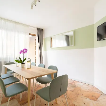 アパート Domiziano Boutique *