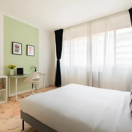 Domiziano Boutique * ローマ